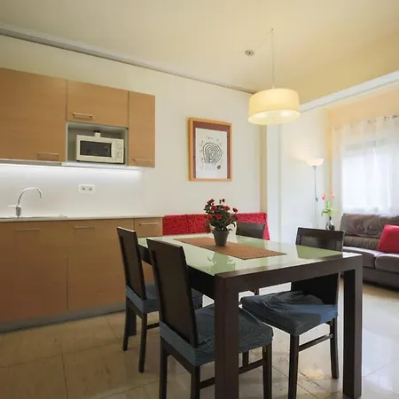 Apartment Fuer 6 Personen Ca 85 Qm In Barcelona-ciutat Vella, Costa Brava Costa Del Maresme Barcelona